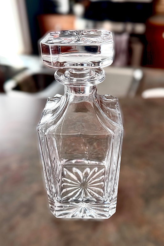 Customizable 750ml Whiskey Decanter