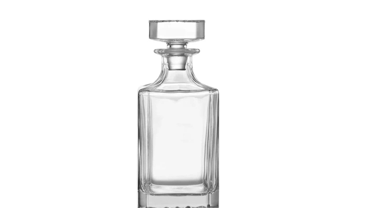 Customizable 750ml Whiskey Decanter